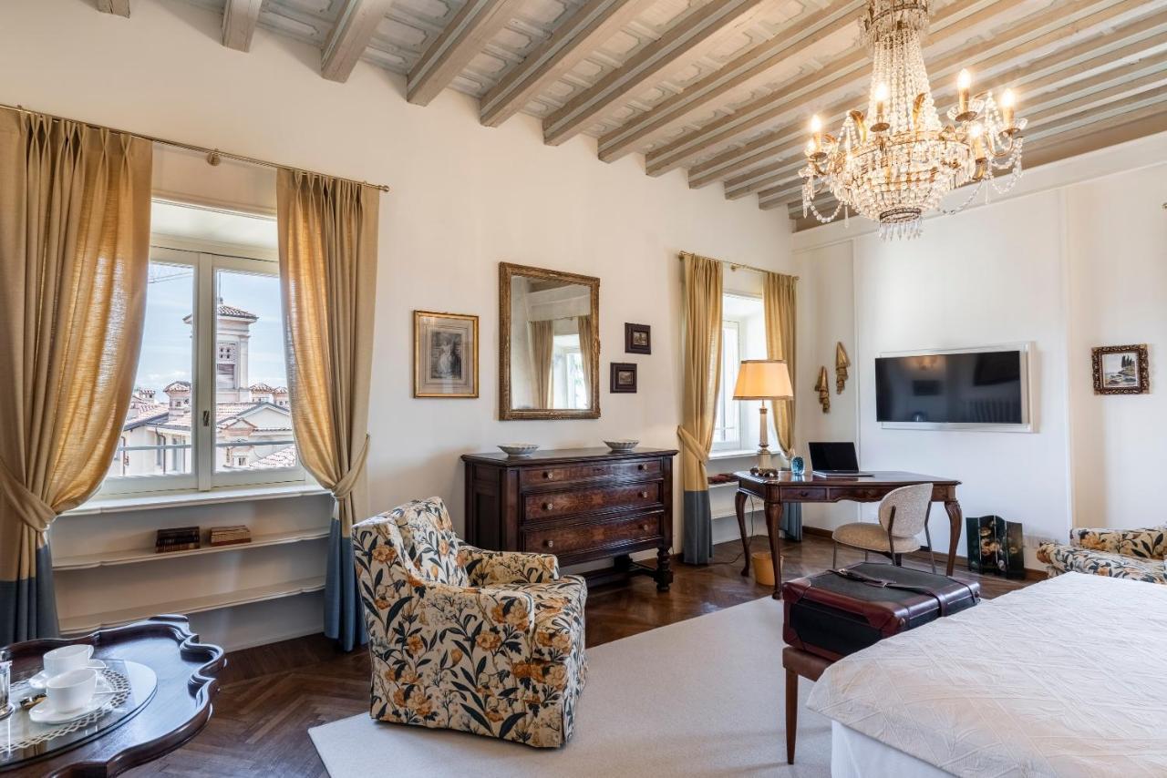 بيرغامو Foresteria Di Palazzo Radici المظهر الخارجي الصورة