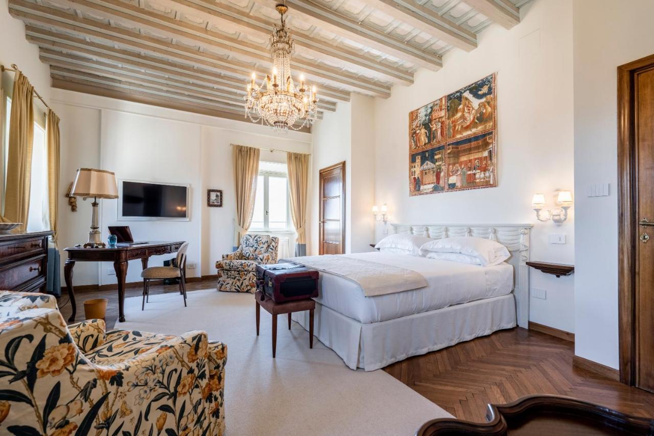 بيرغامو Foresteria Di Palazzo Radici المظهر الخارجي الصورة