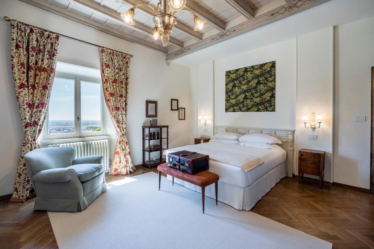 بيرغامو Foresteria Di Palazzo Radici المظهر الخارجي الصورة