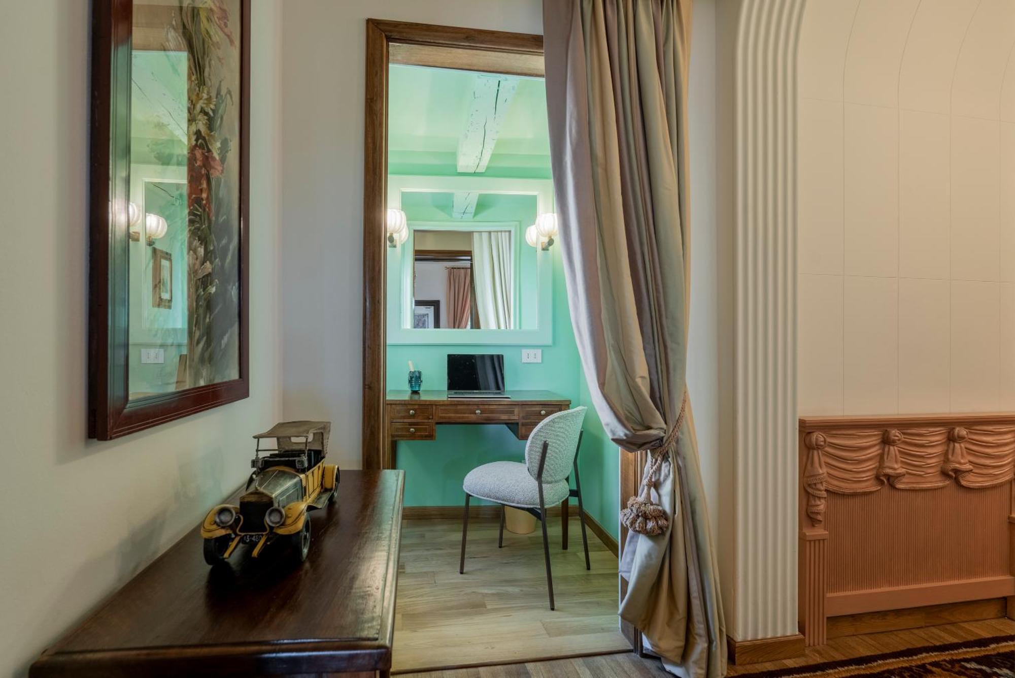 بيرغامو Foresteria Di Palazzo Radici المظهر الخارجي الصورة